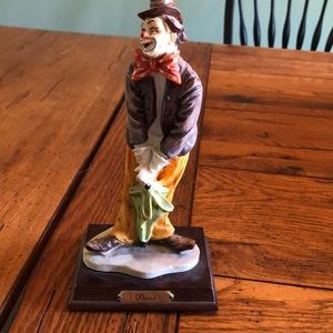 Clown statue